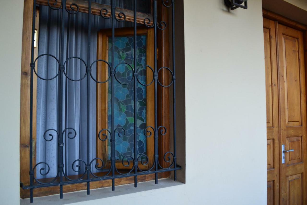 Anano Apartment On Botanikuri Tbilisi Exterior photo